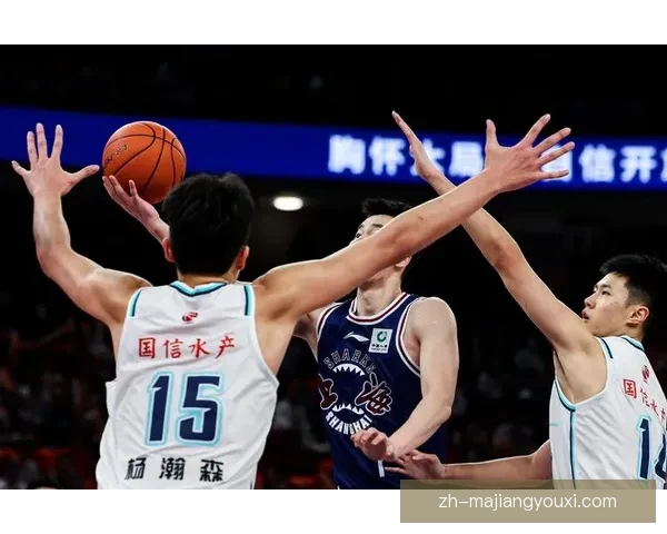 墨尔本港鲨鱼惜败北部吉隆勇士 两队激战收官北部吉隆勇士领先 墨尔本港鲨鱼惜败北部吉隆勇士 两队激战收官北部吉隆勇士领先